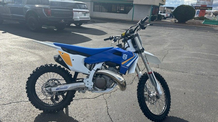 2025 Husqvarna Motorcycles TC 300