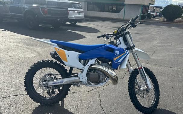 2025 Husqvarna Motorcycles TC 300