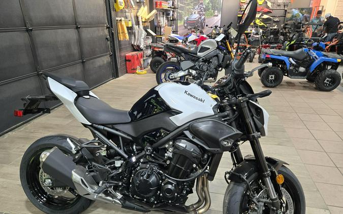 2026 KAWASAKI Z900 ABS