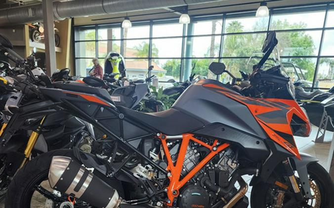 2023 KTM Super Duke 1290 GT