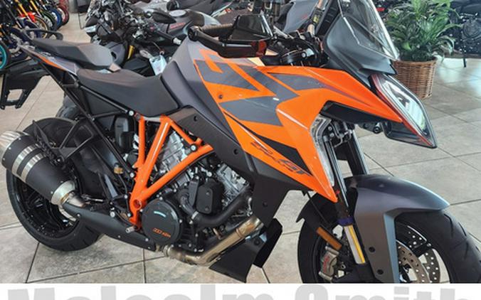 2023 KTM Super Duke 1290 GT