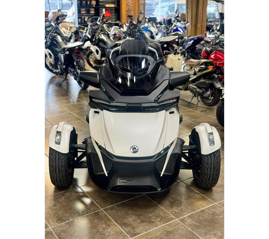 2024 Can-Am Spyder RT Sea-to-Sky