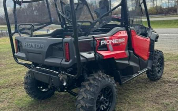 2025 Honda® Pioneer 1000-5 Deluxe