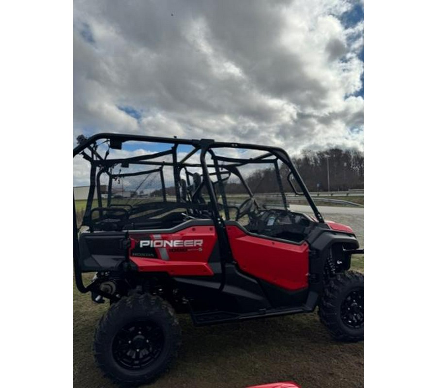 2025 Honda® Pioneer 1000-5 Deluxe