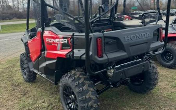 2025 Honda® Pioneer 1000-5 Deluxe