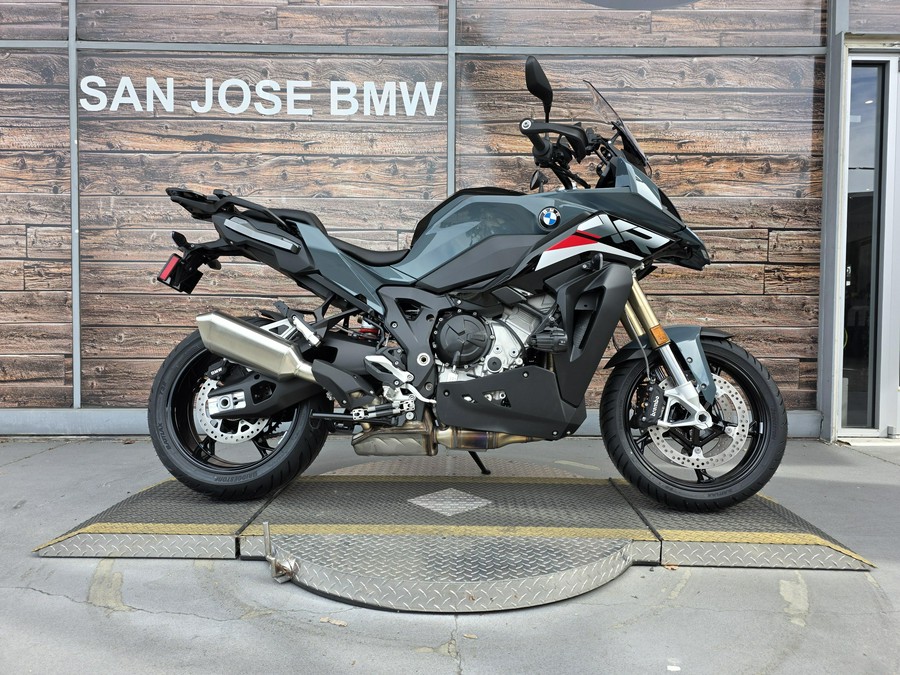 2026 BMW S 1000 XR