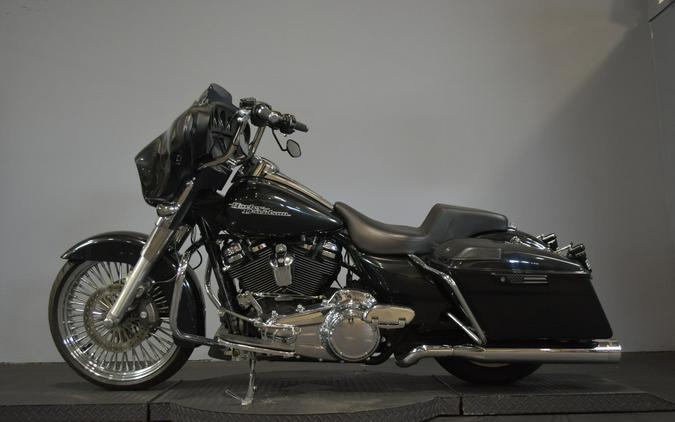 2018 Harley-Davidson Street Glide Black Tempest