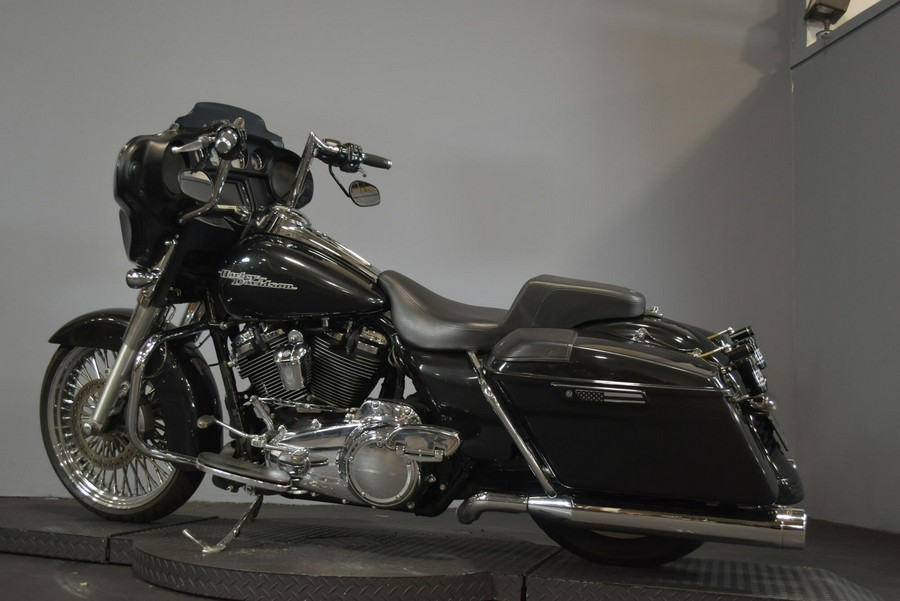 2018 Harley-Davidson Street Glide Black Tempest