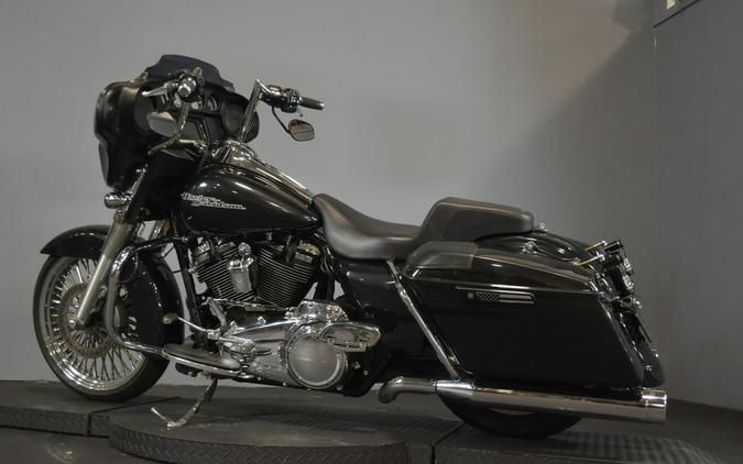 2018 Harley-Davidson Street Glide Black Tempest