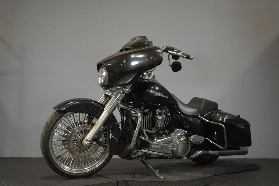 2018 Harley-Davidson Street Glide Black Tempest