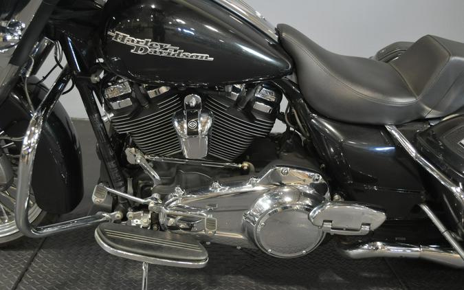 2018 Harley-Davidson Street Glide Black Tempest