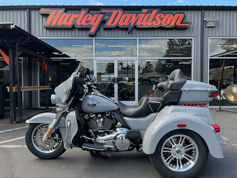 2024 Harley-Davidson® FLHTCUTG - Tri Glide® Ultra