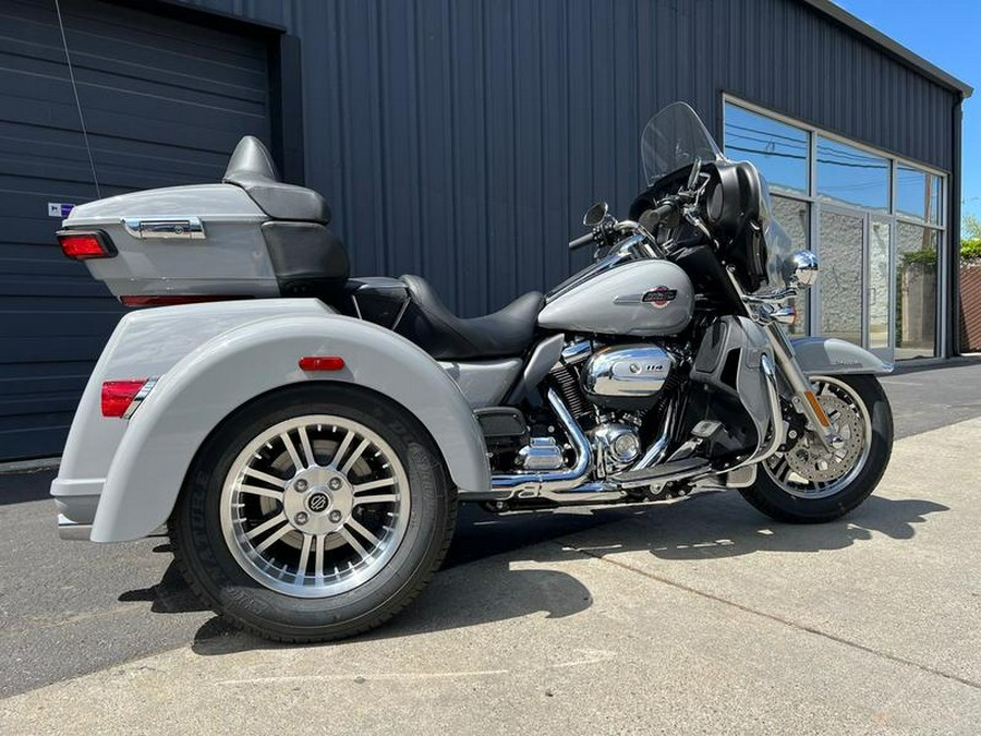 2024 Harley-Davidson® FLHTCUTG - Tri Glide® Ultra