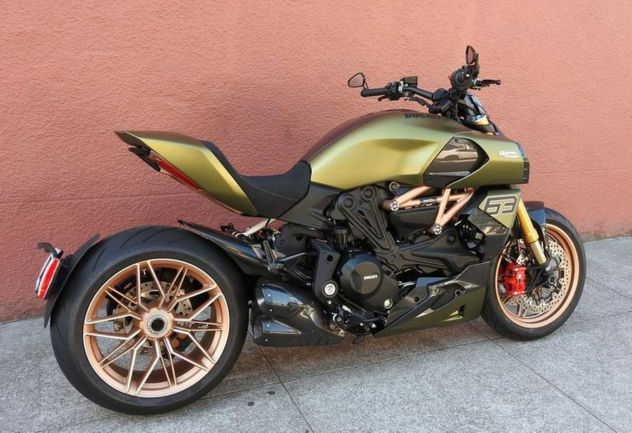 2021 Ducati Diavel 1260 Lamborghini Gea Green