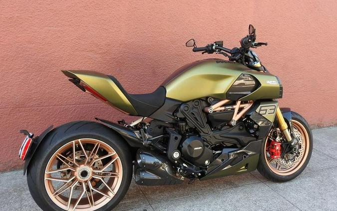 2021 Ducati Diavel 1260 Lamborghini Gea Green