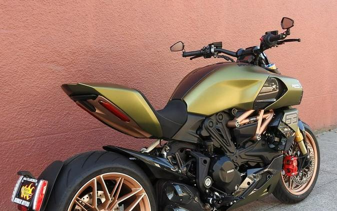 2021 Ducati Diavel 1260 Lamborghini Gea Green