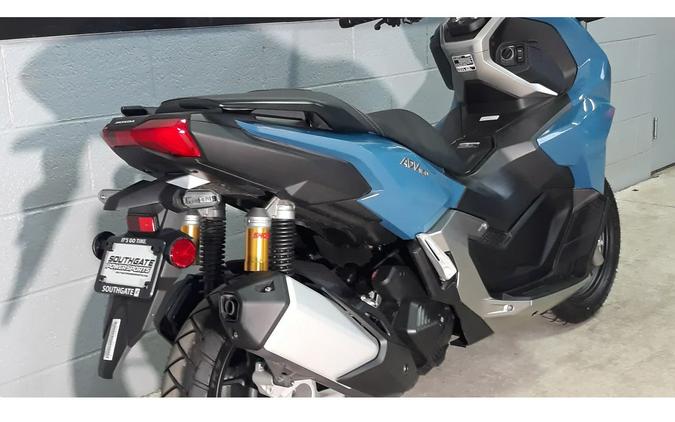 2025 ADV 160 - Honda