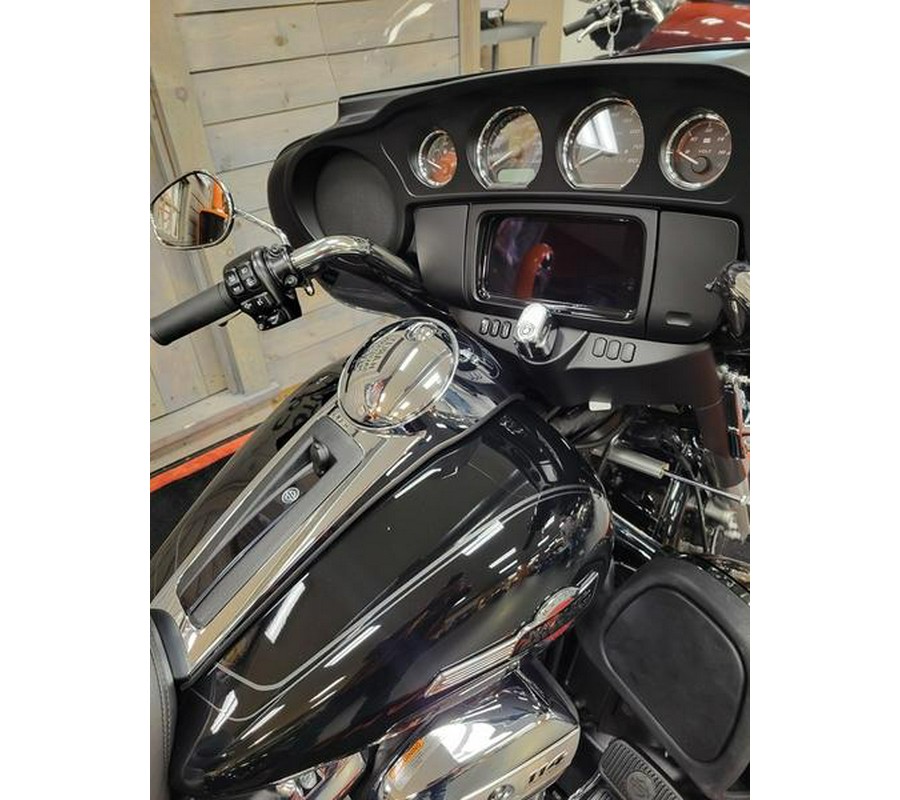 2024 Harley-Davidson® FLHTCUTG - Tri Glide® Ultra