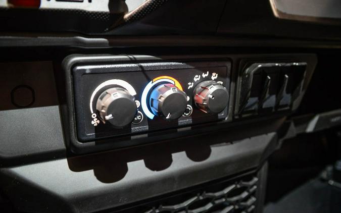 2026 Can-Am Defender MAX Lone Star CAB HD11