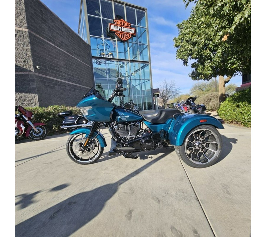 2026 Harley-Davidson® FLTRT - Road Glide® 3