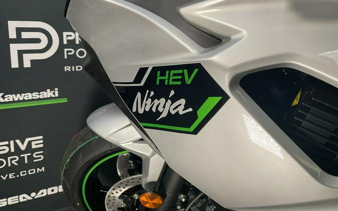 2024 Kawasaki Ninja® 7 Hybrid ABS