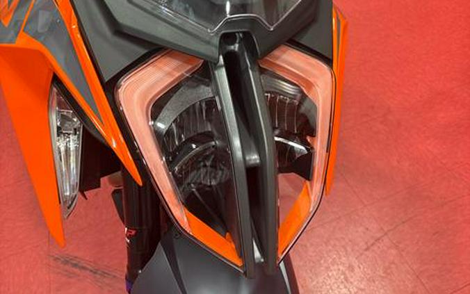 2024 KTM 1290 Super Duke GT