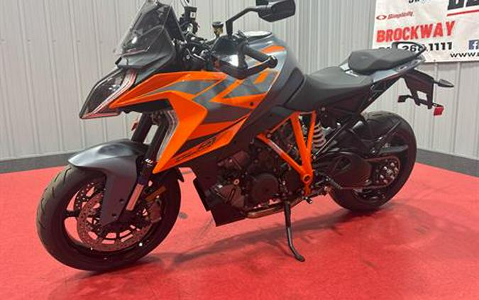 2024 KTM 1290 Super Duke GT