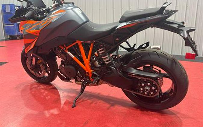 2024 KTM 1290 Super Duke GT