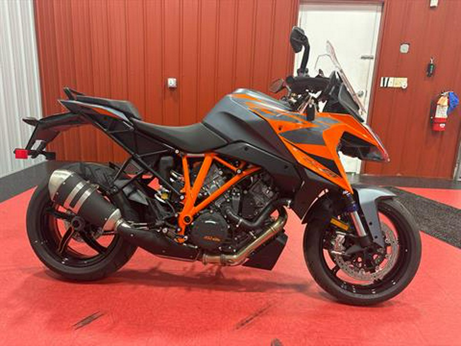 2024 KTM 1290 Super Duke GT