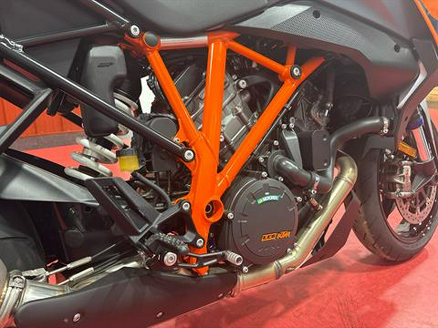 2024 KTM 1290 Super Duke GT