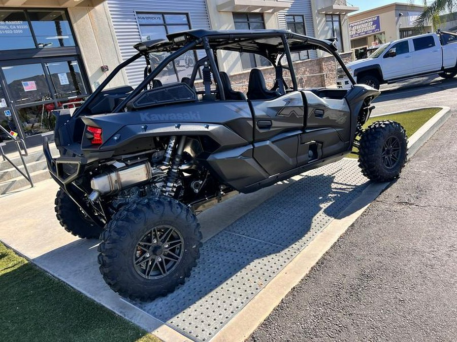 2025 Kawasaki Teryx® KRX4™ 1000 Blackout Edition