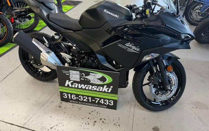 2026 Kawasaki Ninja® 500 ABS