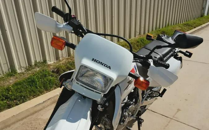 2025 HONDA XR650L WHITE