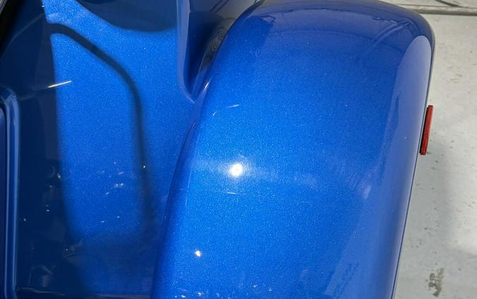 2017 Harley-Davidson® Tri Glide® Ultra Custom Colour Bonneville Blue/Fathom Blue