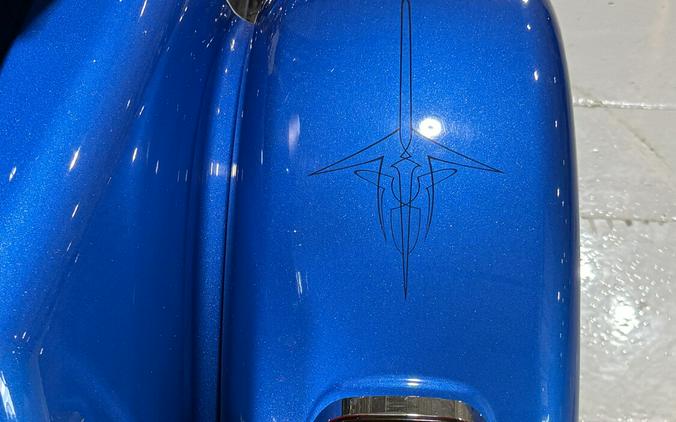 2017 Harley-Davidson® Tri Glide® Ultra Custom Colour Bonneville Blue/Fathom Blue
