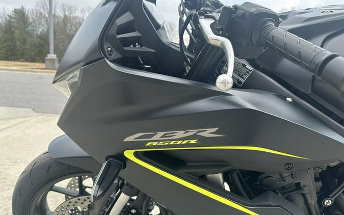 2026 Honda CBR650R E-Clutch