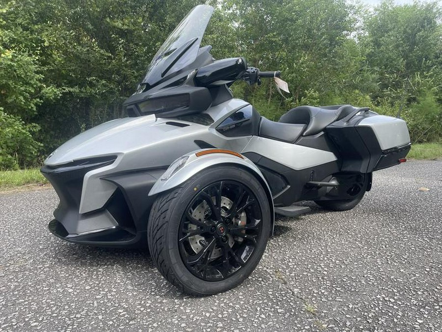 2023 Can-Am® Spyder RT Limited Dark Wheels