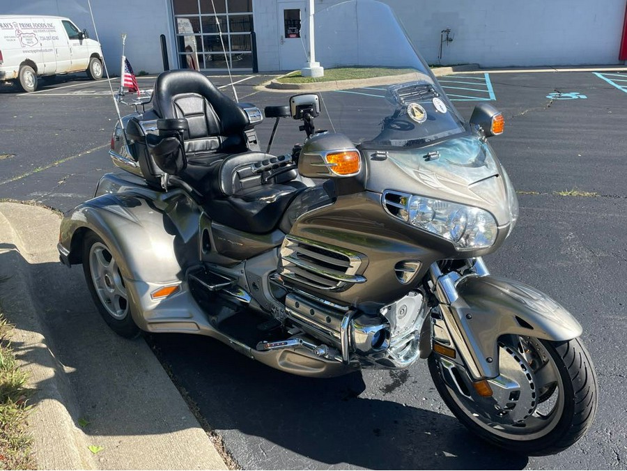 2004 Honda Gold Wing Base