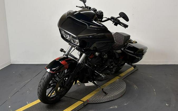 2018 Harley-Davidson® FLTRXSE - CVO™ Road Glide®