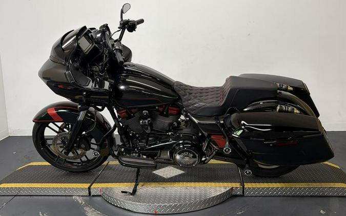 2018 Harley-Davidson® FLTRXSE - CVO™ Road Glide®