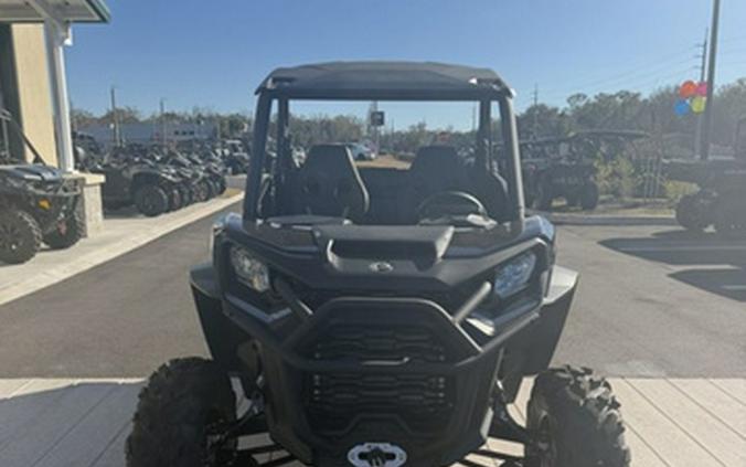 2026 Can-Am Commander XT 700