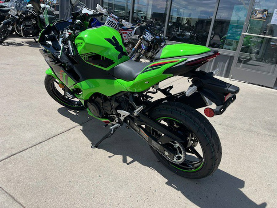 2024 Kawasaki Ninja® 500 KRT Edition SE ABS