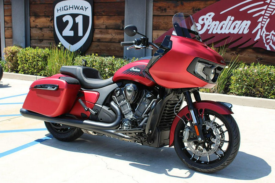 2024 Indian Motorcycle® Challenger® Dark Horse® w/PowerBand Audio Pkg Sunset Red Smoke