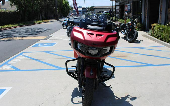 2024 Indian Motorcycle® Challenger® Dark Horse® w/PowerBand Audio Pkg Sunset Red Smoke