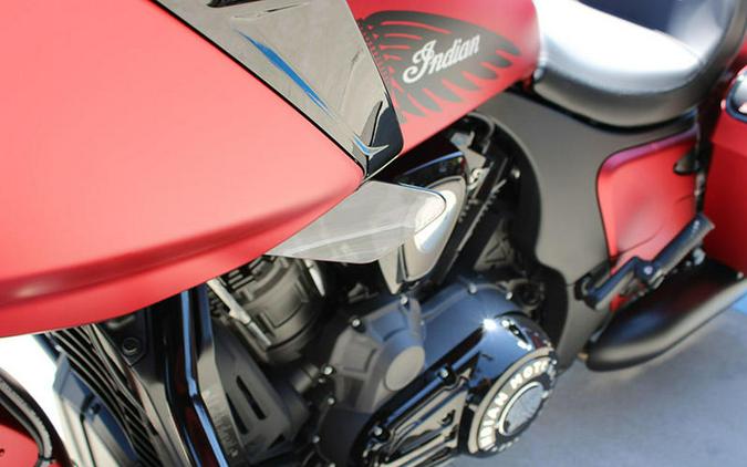 2024 Indian Motorcycle® Challenger® Dark Horse® w/PowerBand Audio Pkg Sunset Red Smoke