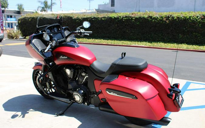 2024 Indian Motorcycle® Challenger® Dark Horse® w/PowerBand Audio Pkg Sunset Red Smoke