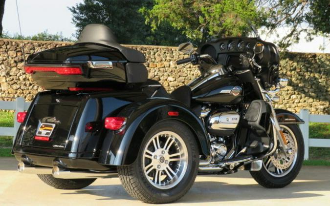 2024 Harley-Davidson® FLHTCUTG - Tri Glide® Ultra