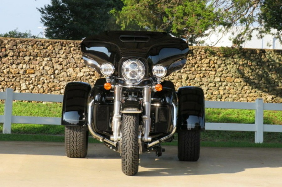 2024 Harley-Davidson® FLHTCUTG - Tri Glide® Ultra