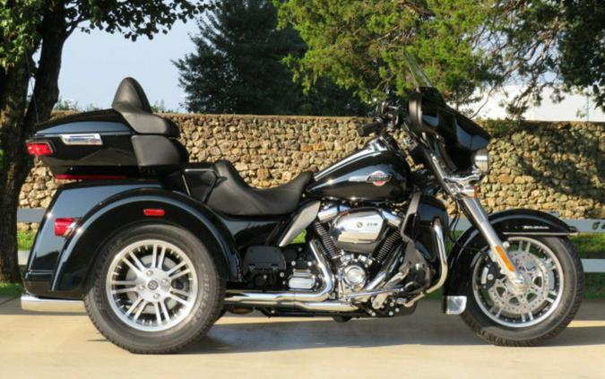 2024 Harley-Davidson® FLHTCUTG - Tri Glide® Ultra