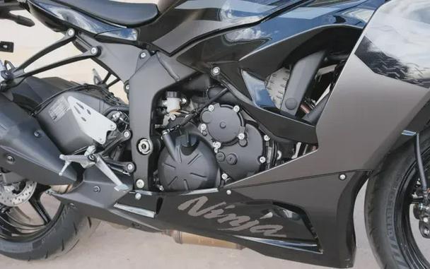 2026 KAWASAKI NINJA ZX6R